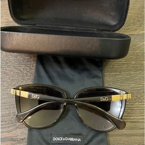 Women’s D&G sunglasses.